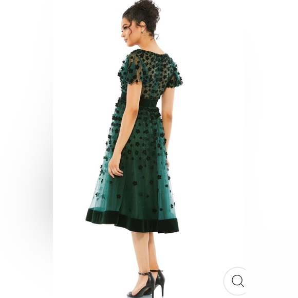 Mac Duggal | Embellished Butterfly Sleeve Velvet Hem Midi Dress | Emerald Green - Picture 3 of 15